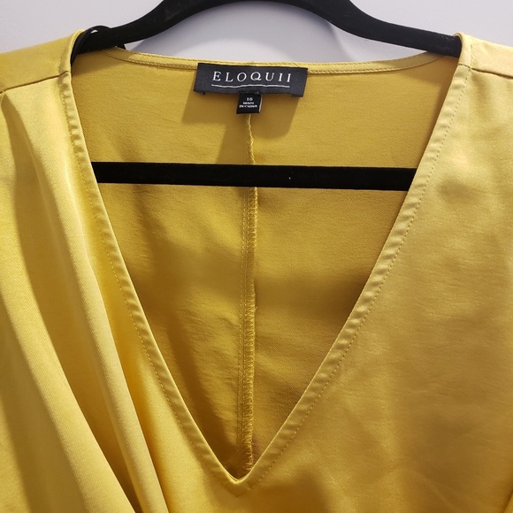 Actual drape tunic is honey gold - Picture 2 of 4